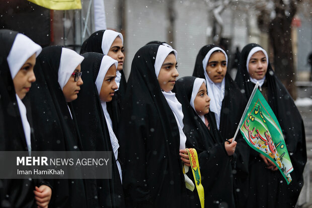 جشن ۱۵ کیلومتری میلاد منجی در همدان