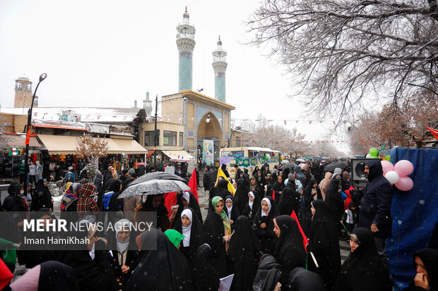 جشن ۱۵ کیلومتری میلاد منجی در همدان