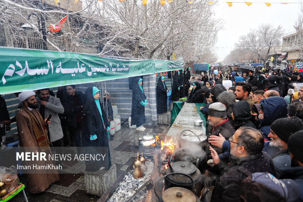 جشن ۱۵ کیلومتری میلاد منجی در همدان