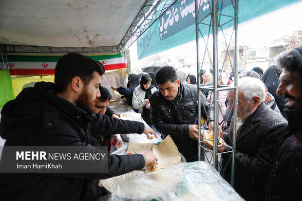 جشن ۱۵ کیلومتری میلاد منجی در همدان