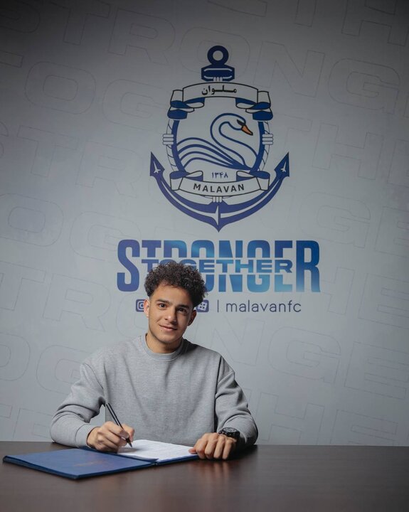 مدافع پیشین ذوب آهن به ملوان پیوست