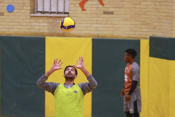 سپاهانی ها پیش از دیدار با استقلال والیبالیست شدند