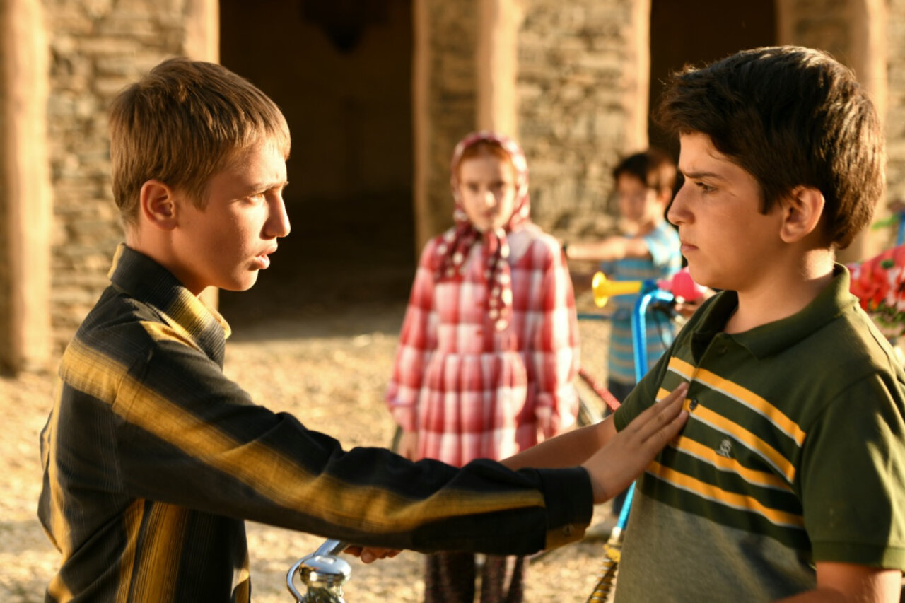 «باغ کیانوش» قهرمانمحور است/ «فیلم فجر» سینما را تکقطبی میکند؟