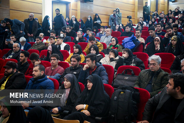 مناظره انتخاباتی کاندیداهای مجلس در دانشگاه بین المللی امام خمینی