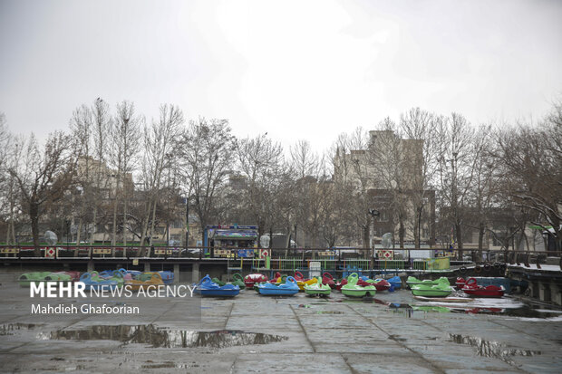 برف و سرما در مشهد