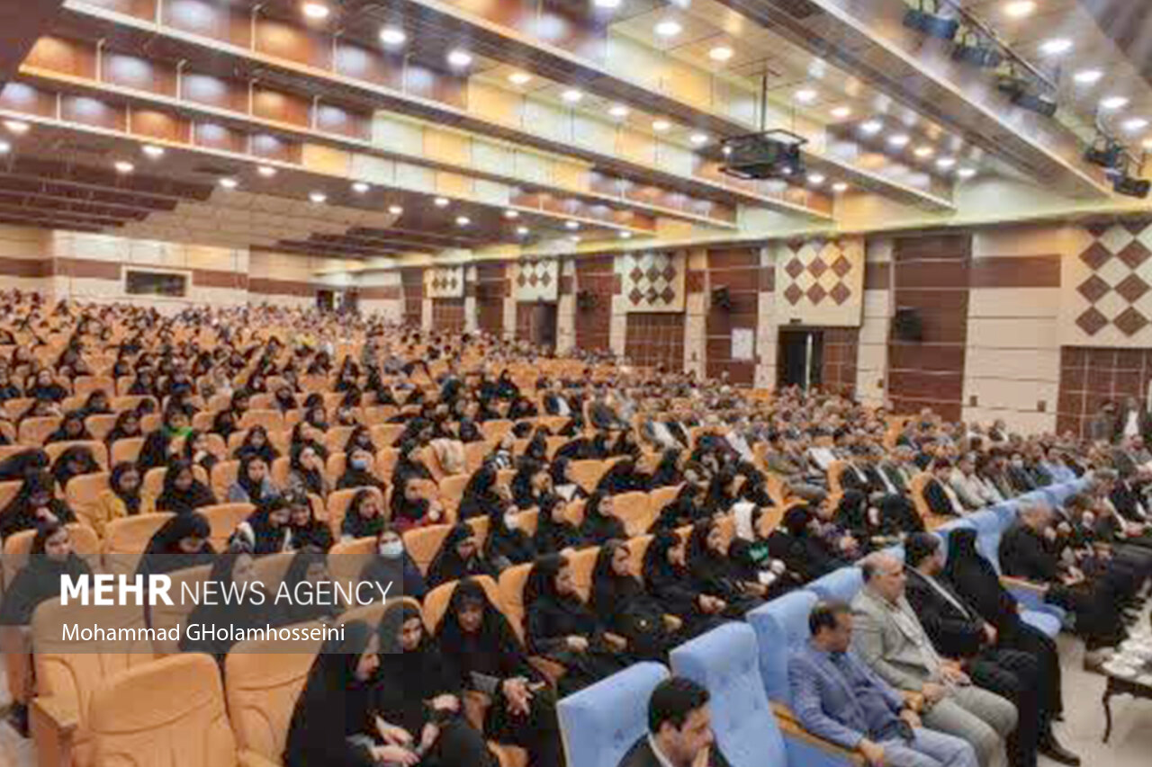 همایش رأی اولی‌ها و جنگ شناختی در بوشهر برگزار شد