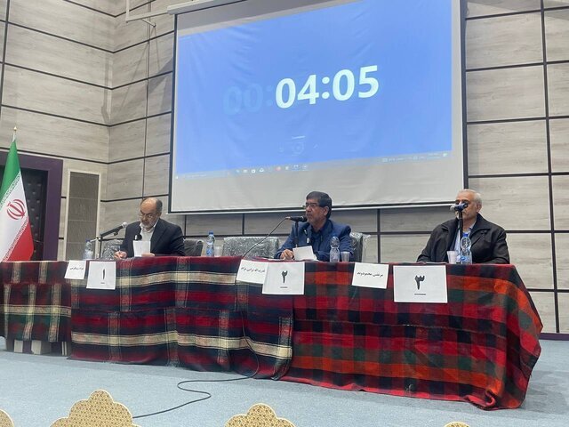 بهجامانده از تبلیغات انتخاباتی/۱۱ اسفند بهیادماندنی رقم میخورد