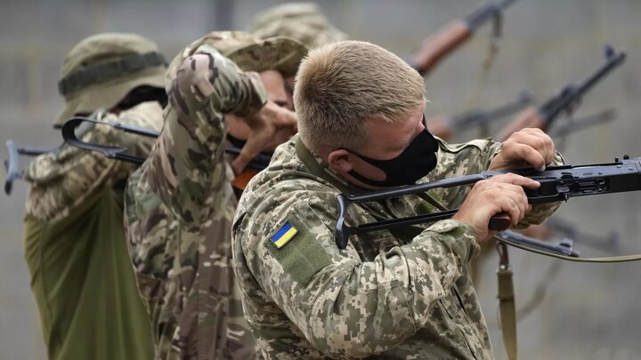 لهستان: نظامی به اوکراین اعزام نمی‌کنیم