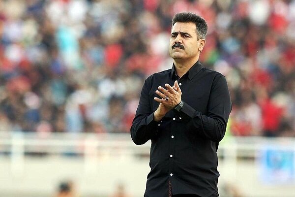 سید سیروس پورموسوی سرمربی طلایی پوشان شد