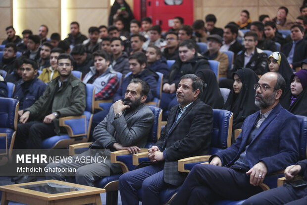 گردهمایی بزرگ آینده سازان جوان