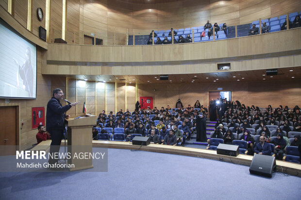 گردهمایی بزرگ آینده سازان جوان