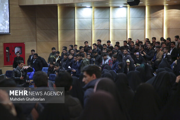 گردهمایی بزرگ آینده سازان جوان