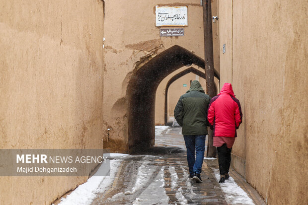 برف زمستانی در نخستین شهر خشتی جهان