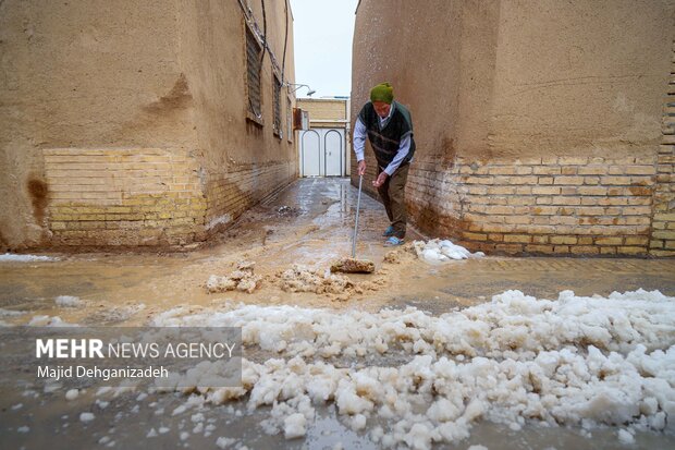 برف زمستانی در نخستین شهر خشتی جهان