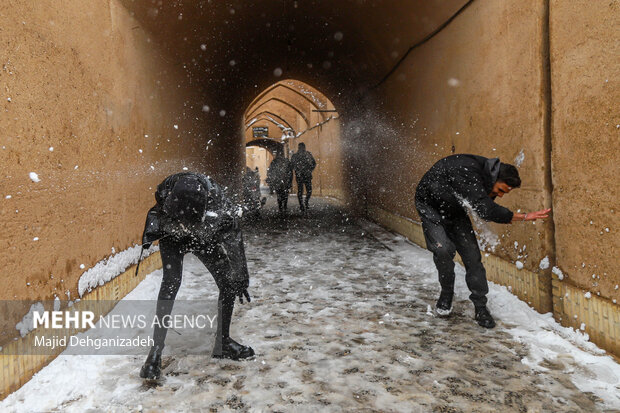 برف زمستانی در نخستین شهر خشتی جهان