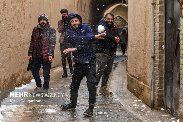 برف زمستانی در نخستین شهر خشتی جهان