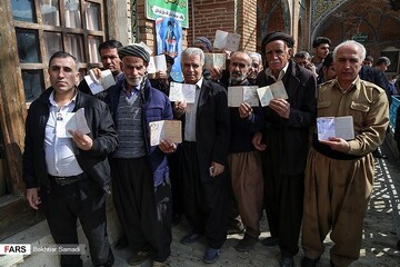 VIDEO: Sanandaj people go to polls for parliamentary election