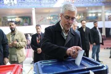 Iranians turnout in elections shows support for Islamic Rev.