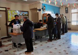 مشارکت مردم دارالمومنین کاشان از نخستین ساعات رای گیری انتخابات
