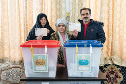 ایرانی پارلیمانی انتخابات کا دوسرا مرحلہ، ووٹنگ شروع ہوگئی