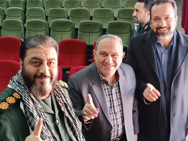 فرماندار شهرستان فومن رأی خود را به صندوق انداخت