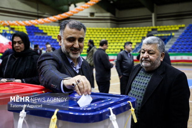 شعبه اخذ رای در ورزشگاه شیرودی