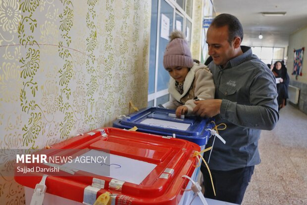 برگزاری پرشور انتخابات در شهرها و روستاهای لرستان