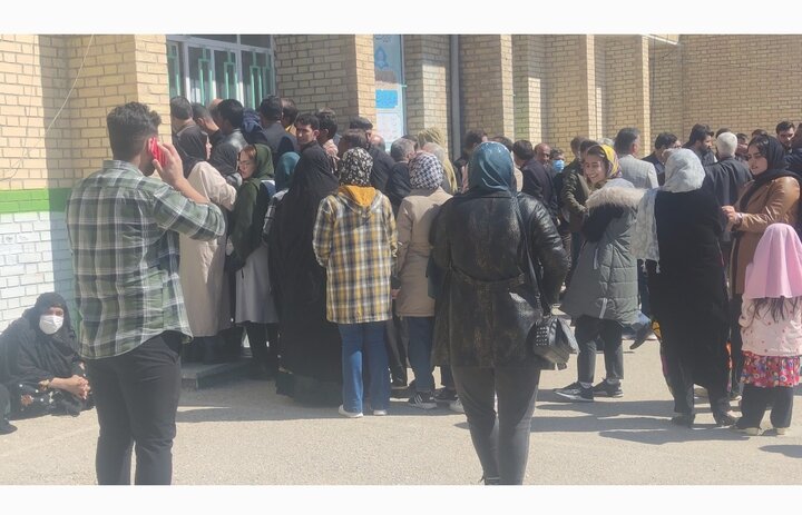 Kohkiluye ve Buyer Ahmed'de oy kullanma yoğunluğu Kohkiluye ve Buyer Ahmed'de oy kullanma yoğunluğu