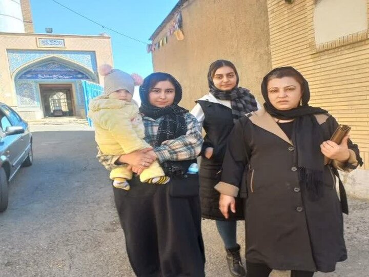 حضور حماسی بانوان کردستانی در پای صندوقهای رای