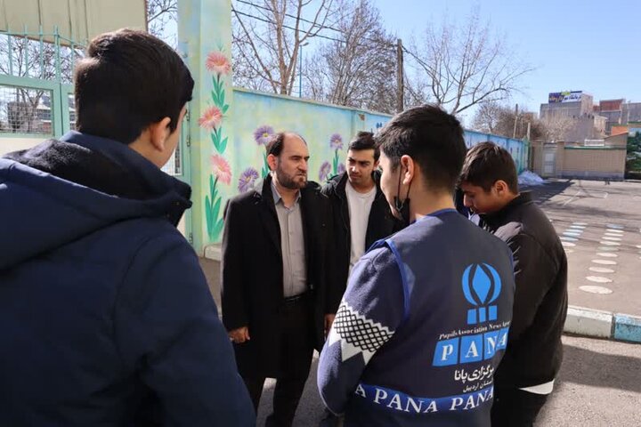 نمایش باشکوه مردم سالاری/ «مردم» ایران عزتمند را یاری میکنند