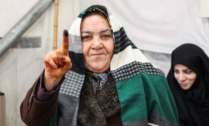 نمایش باشکوه مردم سالاری/ «مردم» ایران عزتمند را یاری میکنند