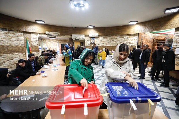 ساعات پایانی شکوه حضور در انتخابات همدان