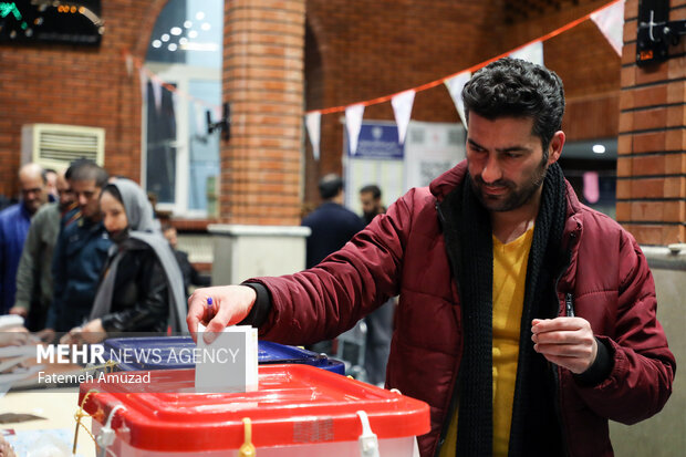 Tahran'daki milletvekili seçimlerinde son durum