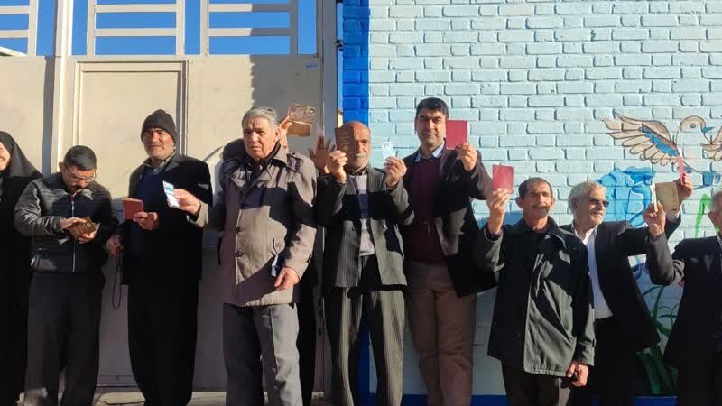 رأی میدهم چون...