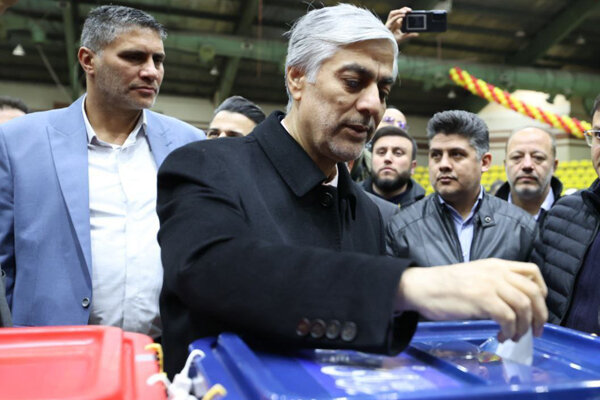 گزارش تصویری از حضور چهره‌های ورزش ایران پای صندوق رای
