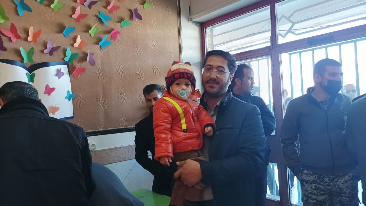 انتخابات گرم در دمای منفی ۱۱ درجه در بام ایران