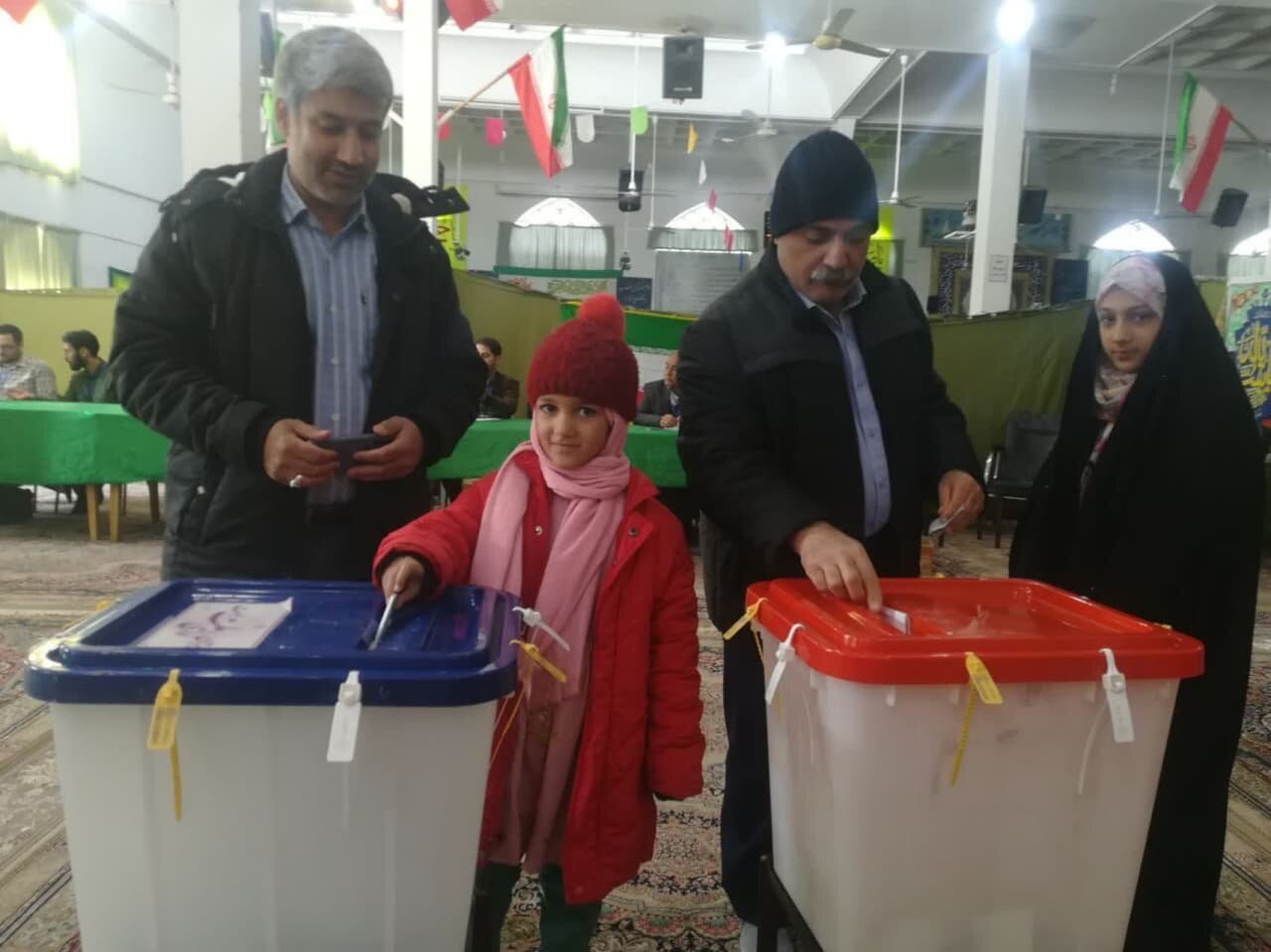 گرمای حضور گنابادیها در یخبندان زمستان