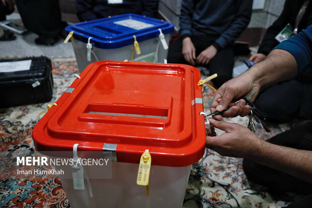 حدود ۱۰۰ ناظر در مرحله دوم انتخابات مجلس در خوزستان نظارت می‌کنند
