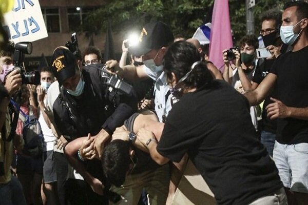 بازداشت دست‌کم۷ نفر در اعتراضات ضدنتانیاهو/درگیری پلیس با معترضان