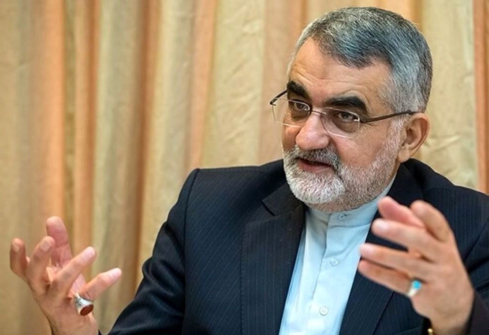 بروجردی: ایران تهدیدپذیر نیست؛ هرگز زیر بار «غنیسازی صفر» نخواهیم رفت بروجردی: ایران تهدیدپذیر نیست؛ هرگز زیر بار «غنیسازی صفر» نخواهیم رفت