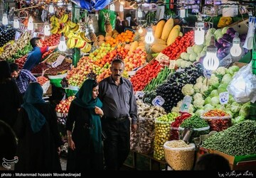 عرضه بالغ بر ۵ هزار تن میوه و خرما در استان تهران