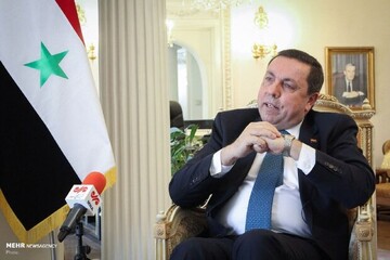 سفير سوريا في إيران يدعو إلى تعزيز الاستثمار والمشاريع المشتركة بين البلدين