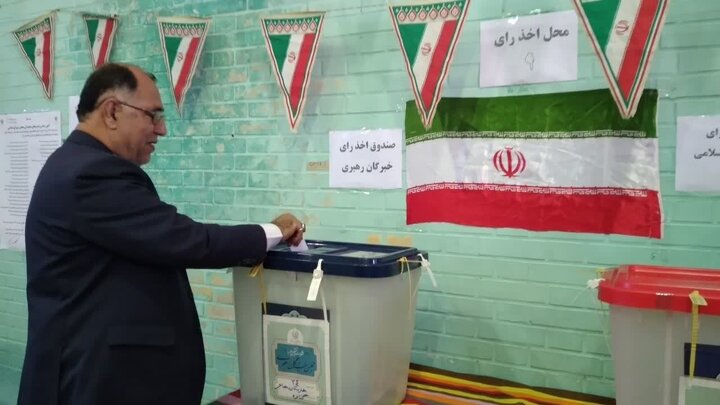 ملت ایران پیروز میدان ۱۱ اسفند/ حماسهای که دشمن را روسیاه کرد