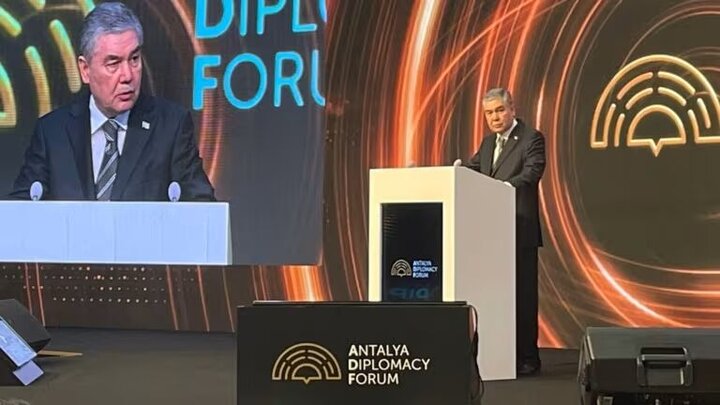 تركمانستان: يمكن تزويد أوروبا بالغاز عبر إيران