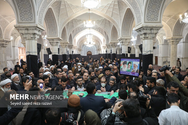Funeral for senior cleric Ayatollah Kashani