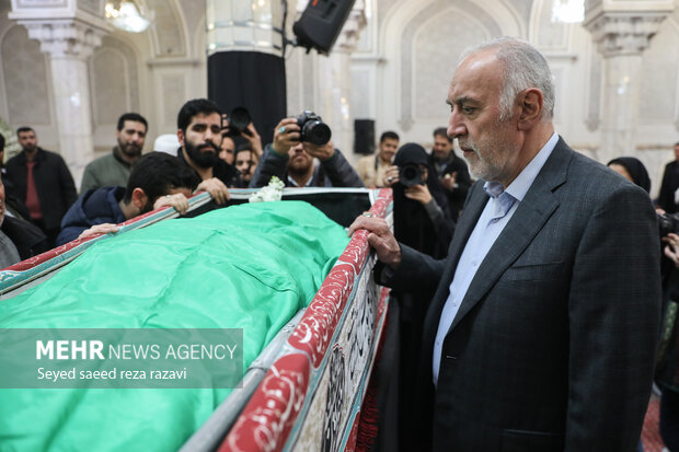 Funeral for senior cleric Ayatollah Kashani