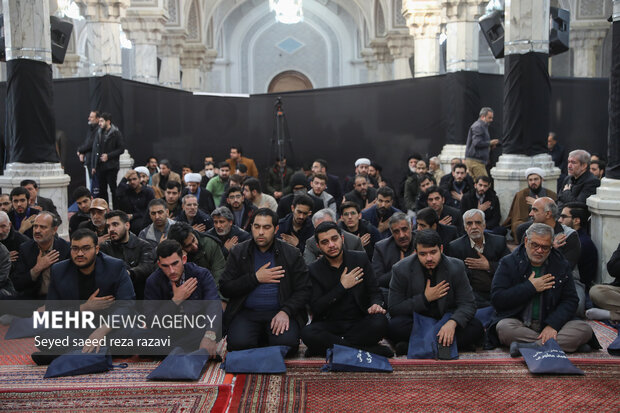 مراسم وداع با پیکر آیت الله امامی کاشانی