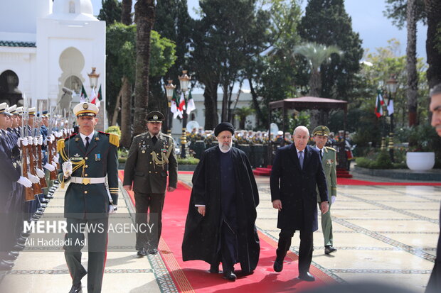 Algeria's president receives president Raeisi