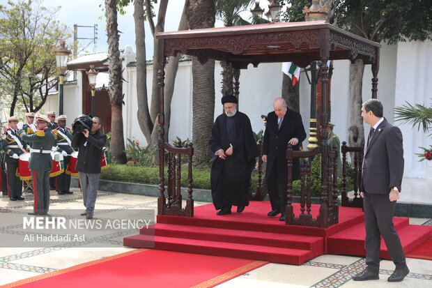 Algeria's president receives president Raeisi