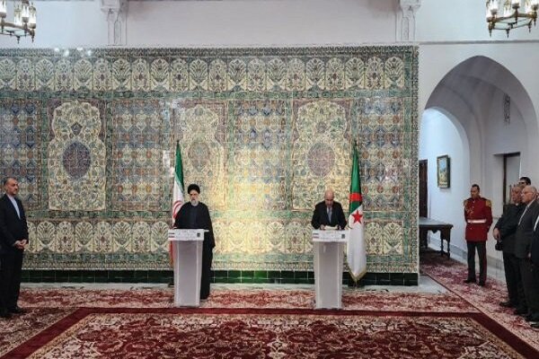 رئيسي: تجمعنا مع الجزائر مواقف مشتركة في الدفاع عن حقوق الشعب الفلسطيني